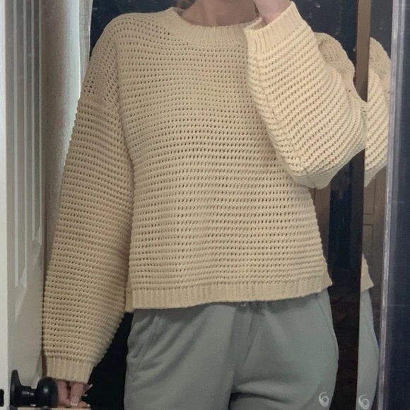 Forever 21 sweater - Picture 3 of 3